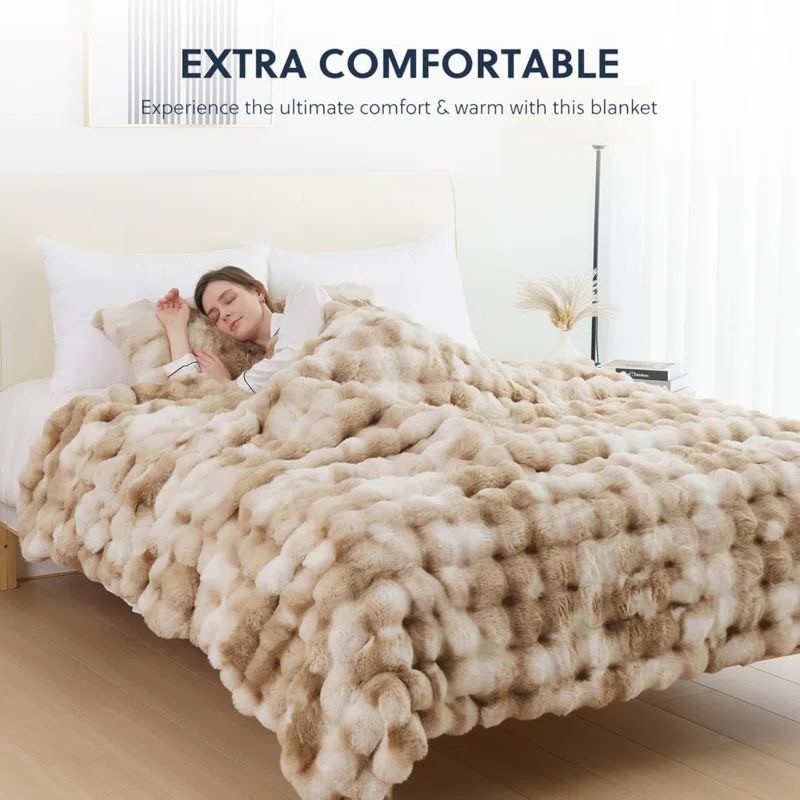Луксозен пухкав комплект за спалня 'Royal comfort beige'